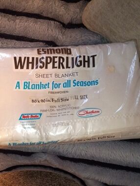 Whisperlight Full Size White Sheet Blanket - Lightweight All-Season Throw